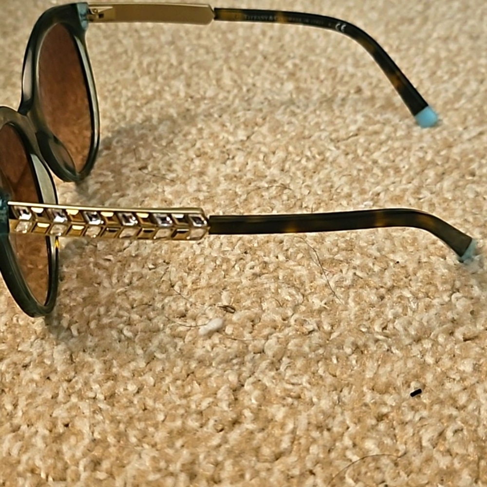 Tiffany sunglasses - Picture 7 of 8